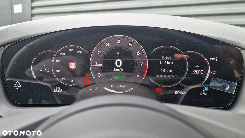 Porsche Panamera - 16