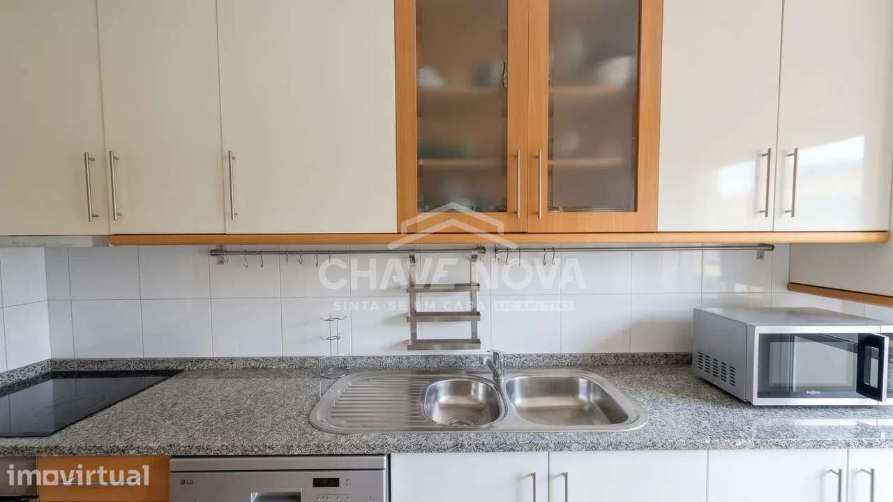 Apartamento T2 c/ Lugar de Garagem em Mafamude - Grande imagem: 4/19