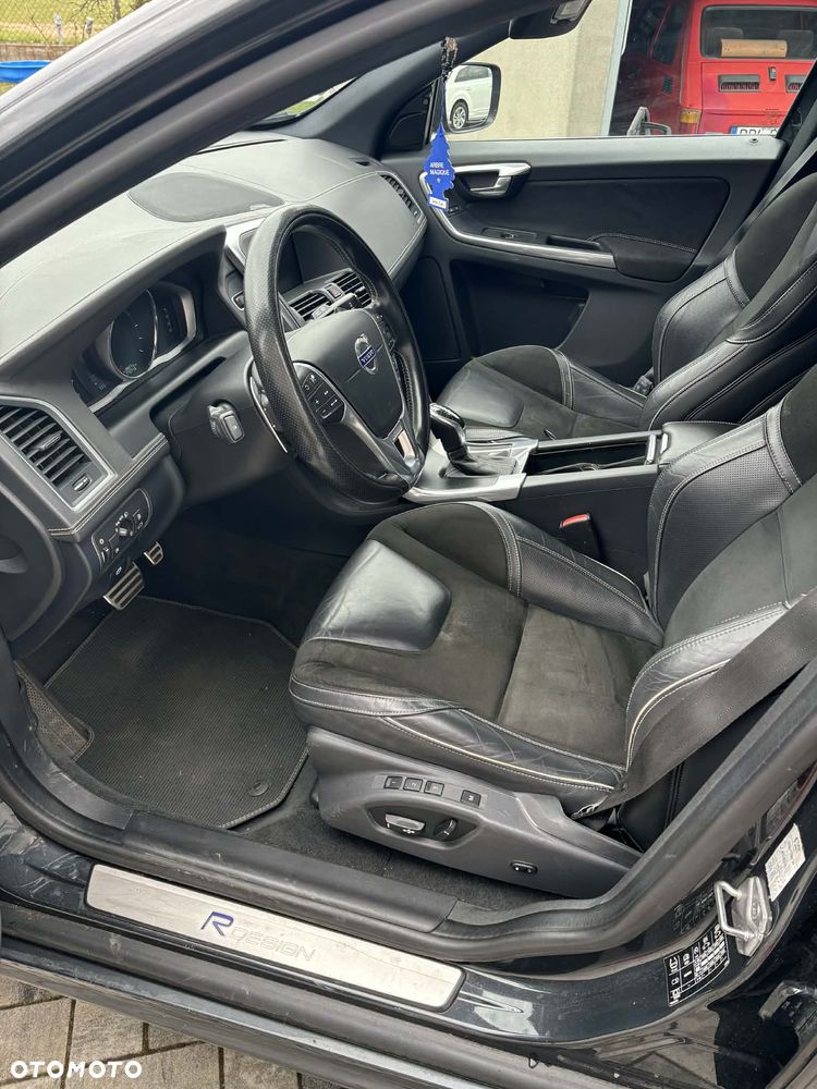 Volvo XC 60 D4 Drive-E R-Design Momentum - 10