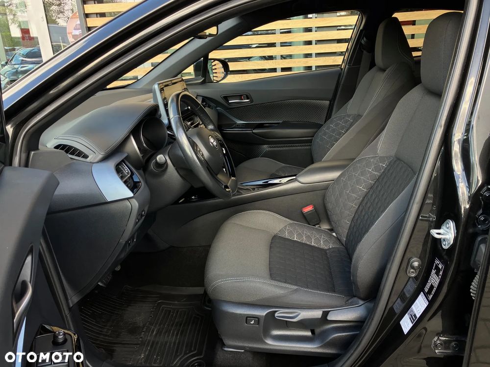 Toyota C-HR 1.8 Hybrid Style - 32