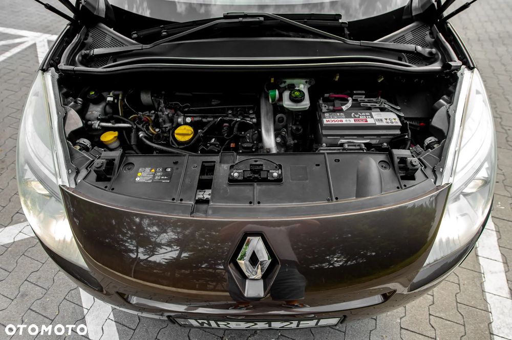 Renault Grand Scenic - 34