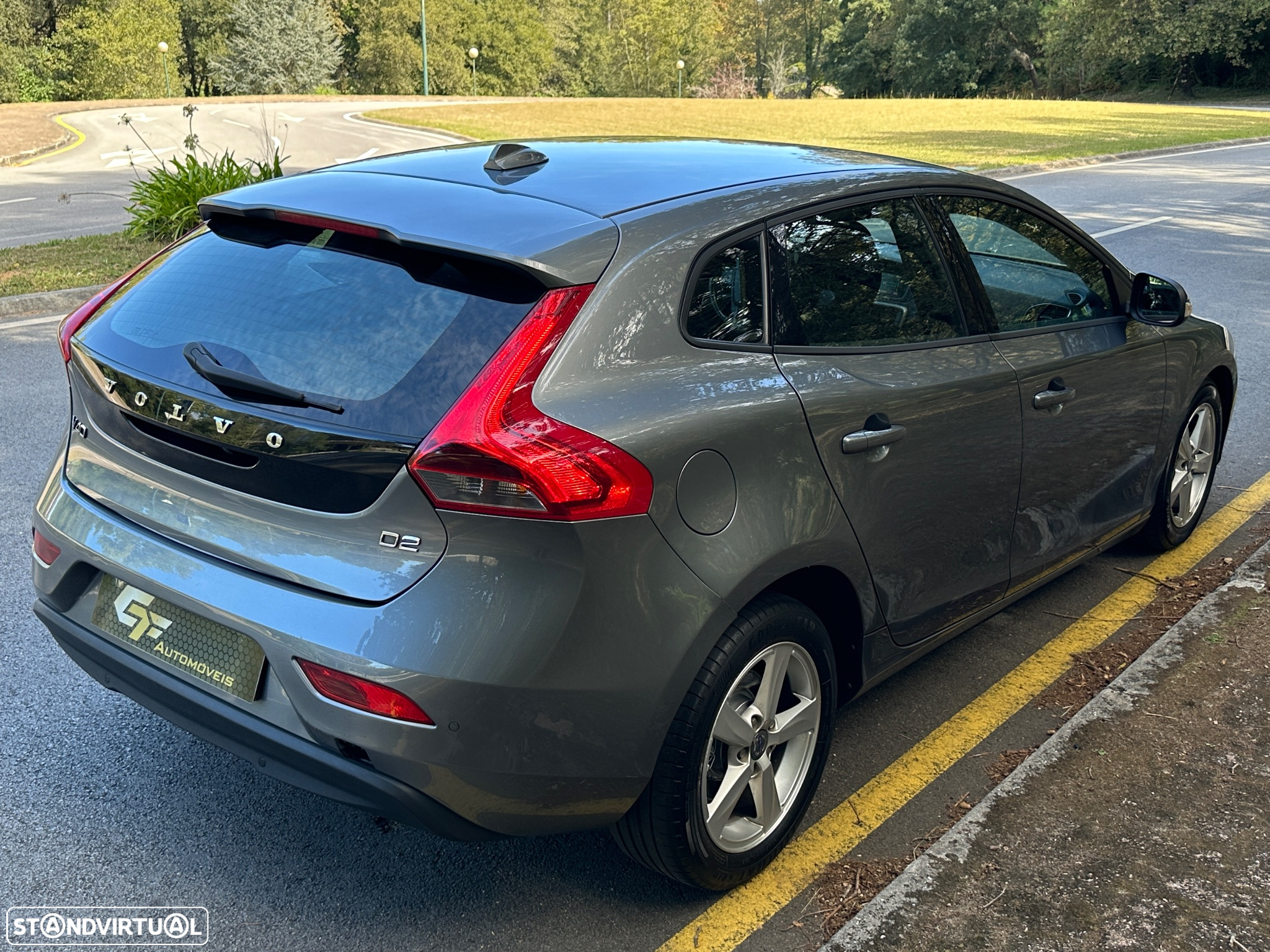 Volvo V40 1.6 D2 Kinetic - 3