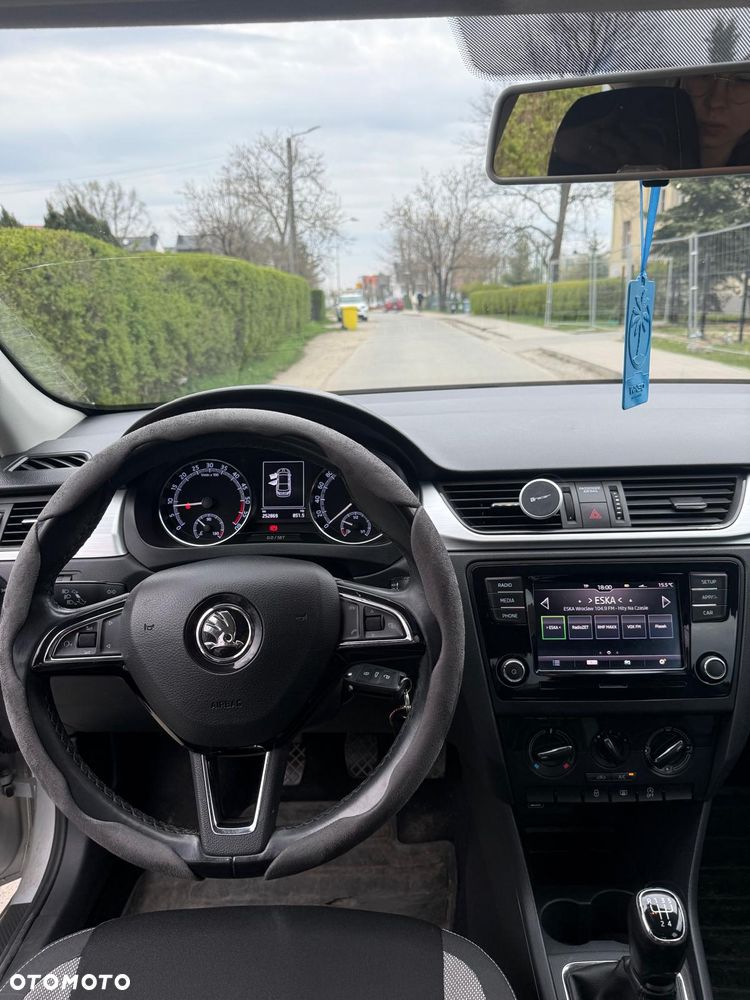 Skoda RAPID 1.6 TDI DPF Active - 18