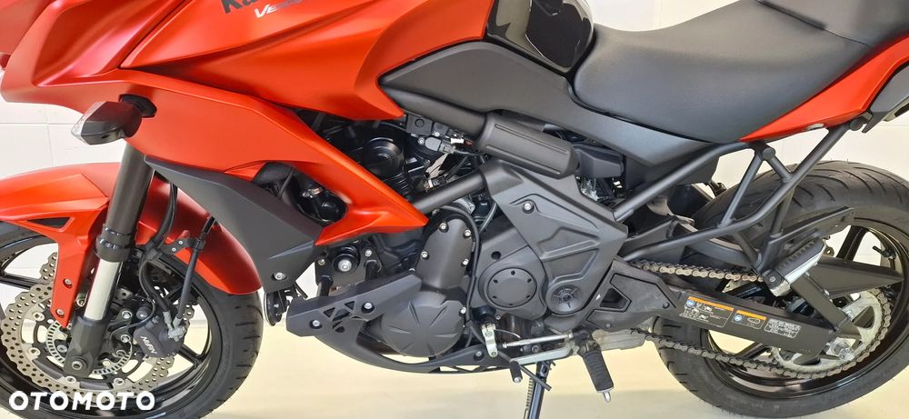 Kawasaki Versys 650 - 12