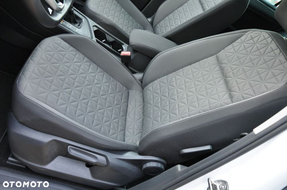 Volkswagen Tiguan 1.5 eTSI OPF DSG Life - 11