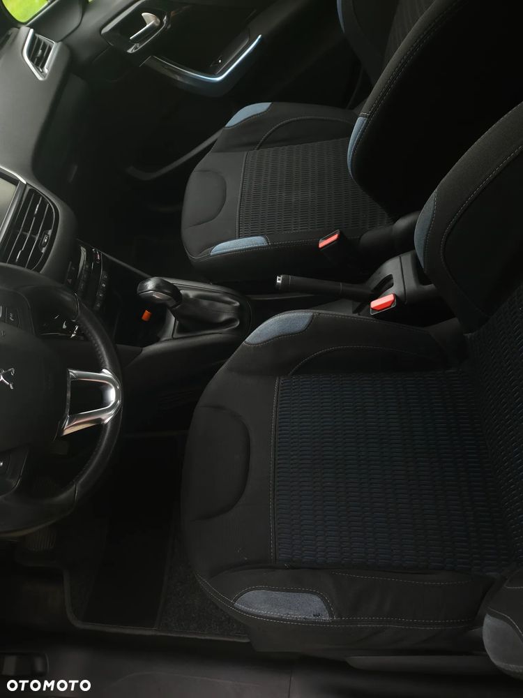 Peugeot 208 1.2 VTi Allure - 17
