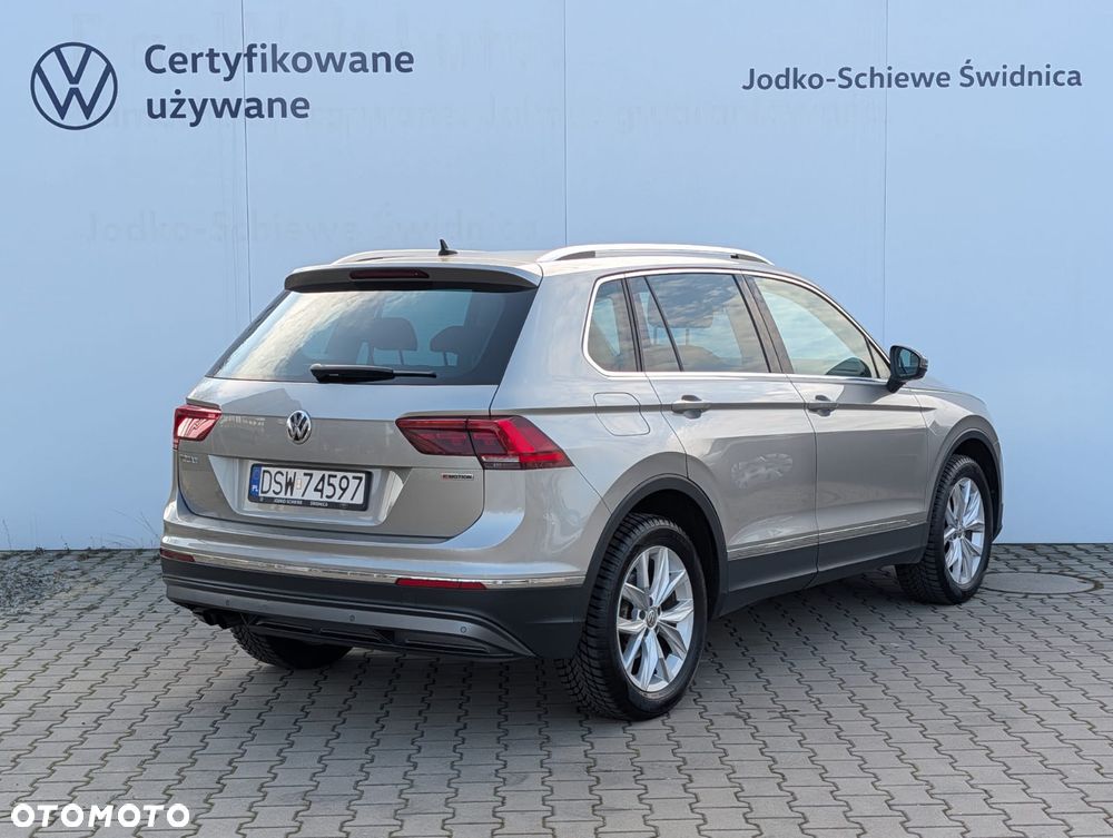 Volkswagen Tiguan - 4