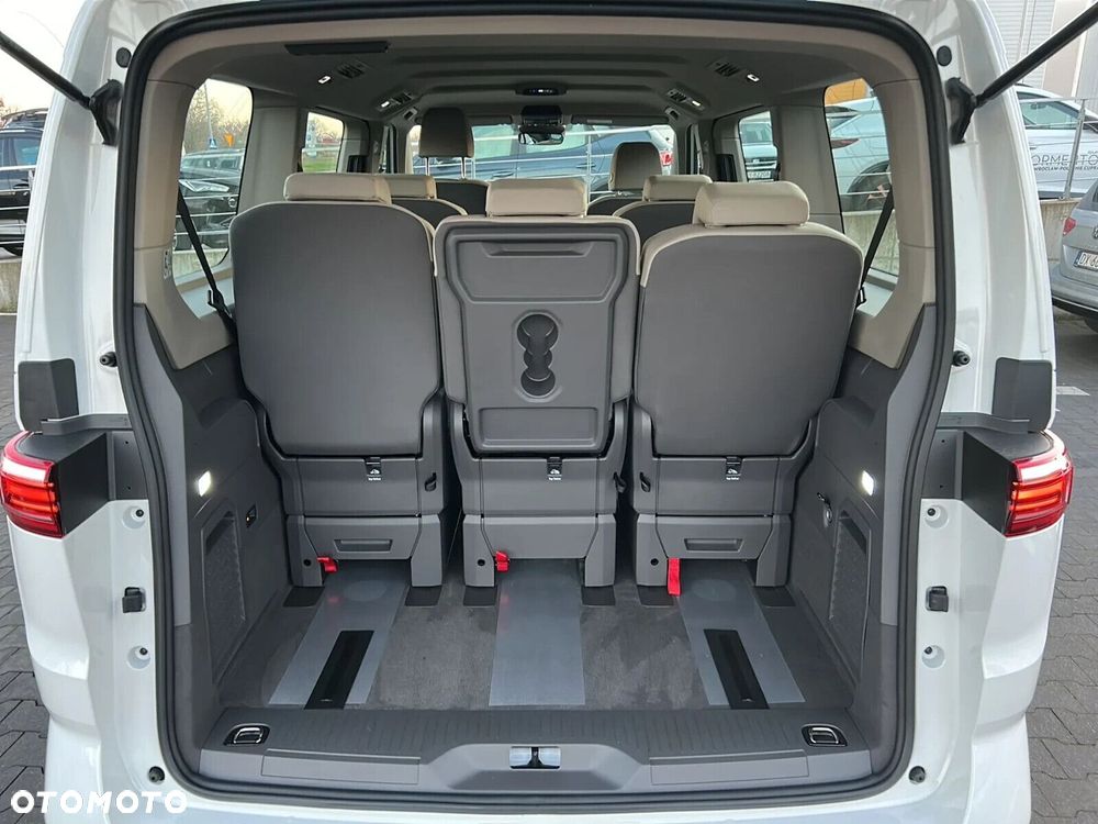 Volkswagen Multivan - 16