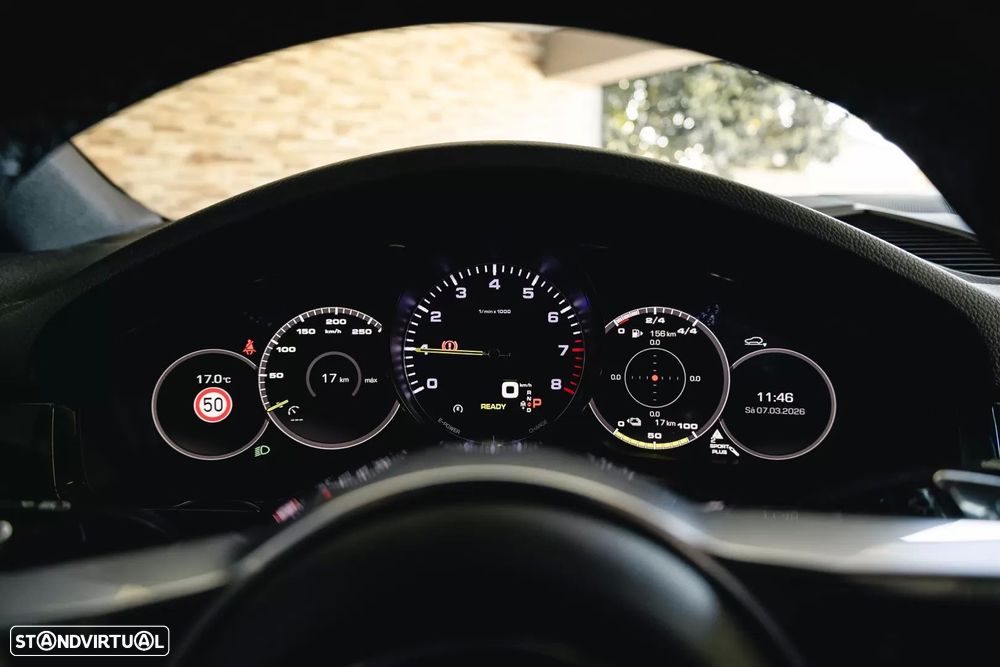 Porsche Cayenne Coupé E-Hybrid Platinum Edition - 39