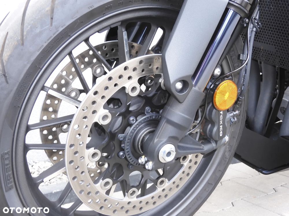 Honda CB - 27