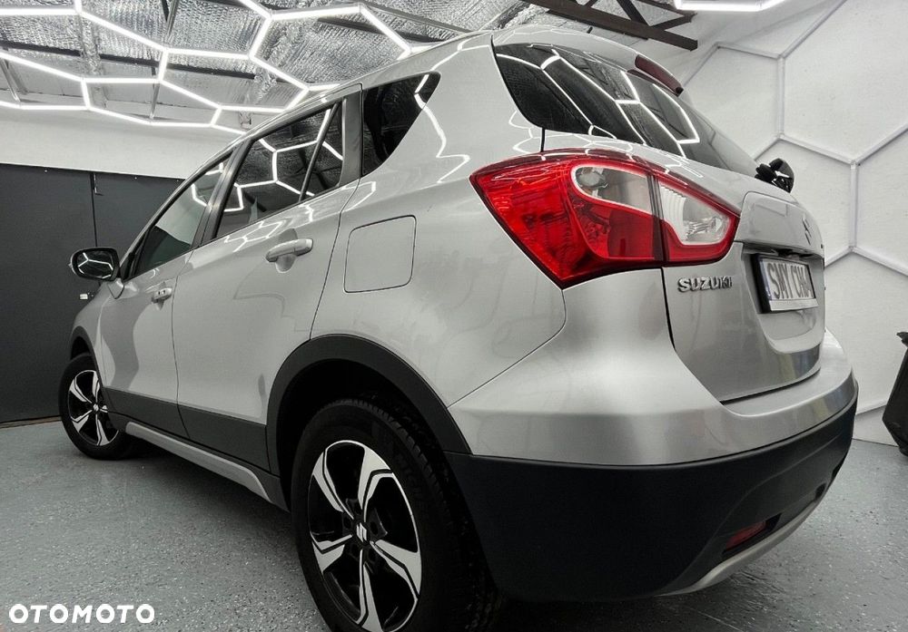 Suzuki SX4 S-Cross 1.6 Premium 4WD - 17