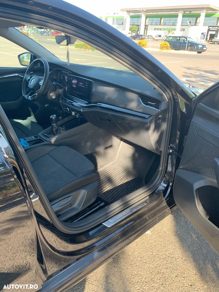 Skoda Octavia 2.0 TDI STYLE - 12