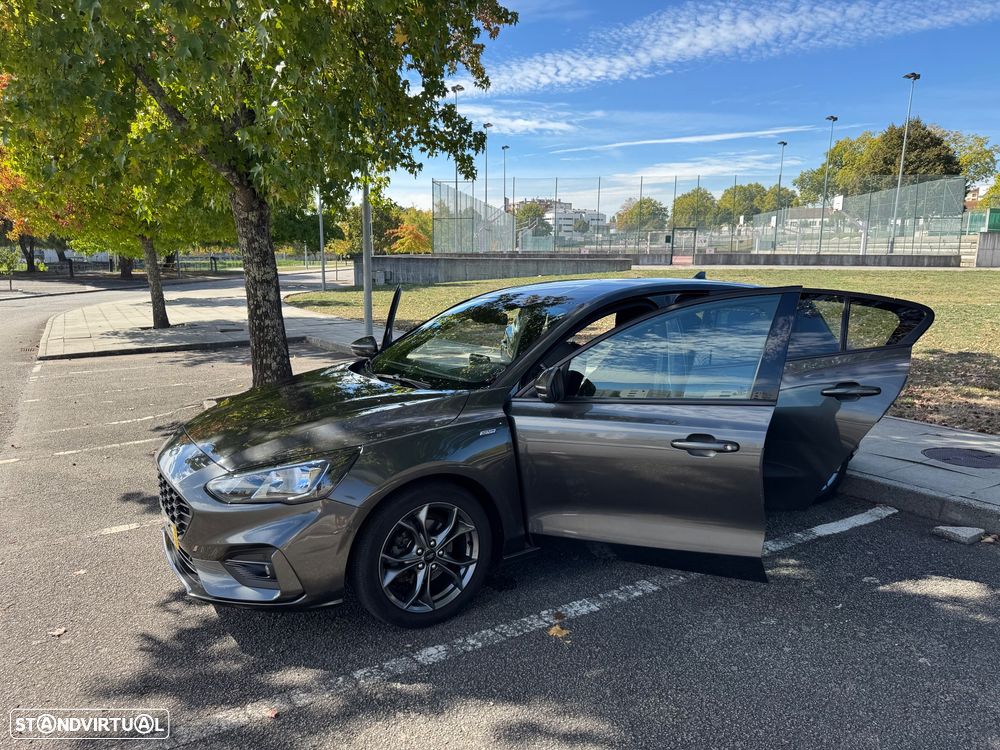 Ford Focus - 33