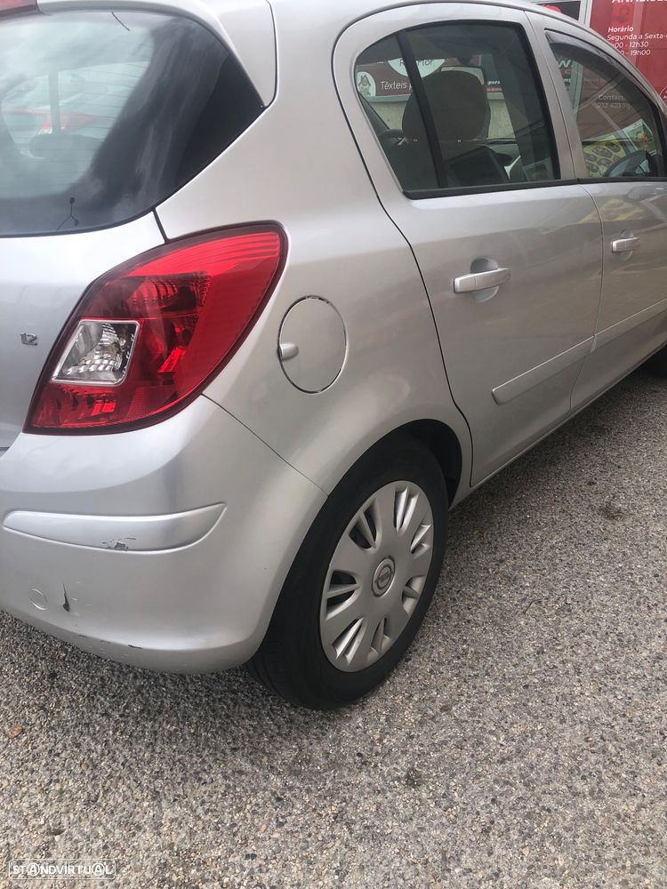 Opel Corsa 1.2 inTouch Easytronic - 2