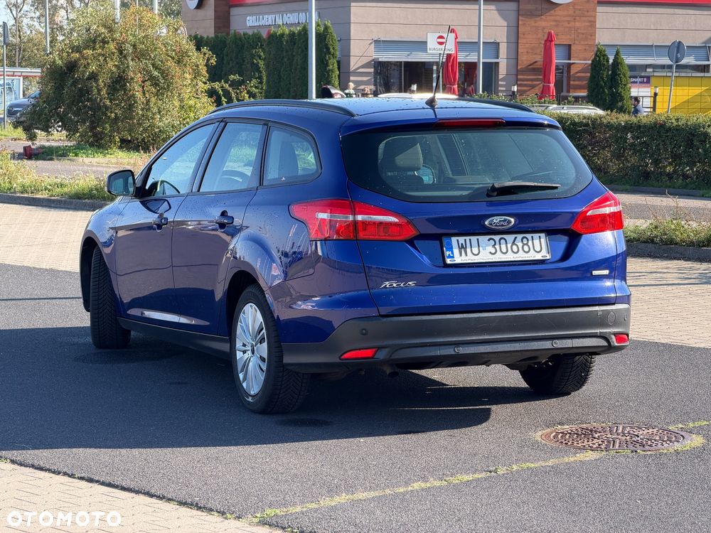 Ford Focus 1.0 EcoBoost Start-Stopp-System Business Edition - 4