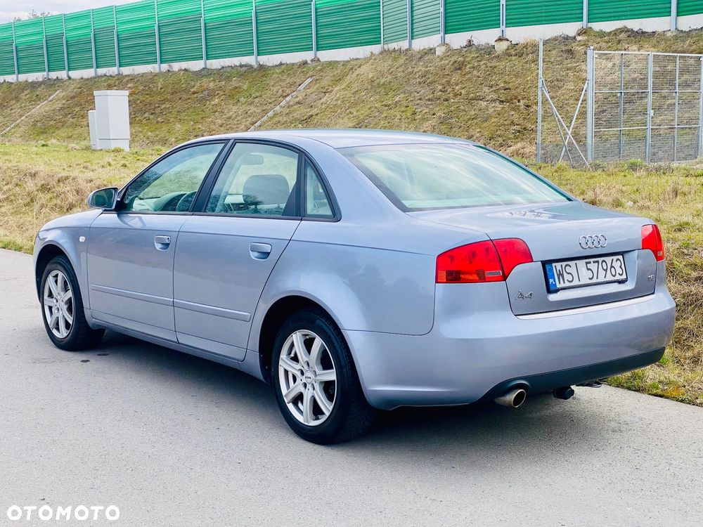 Audi A4 Limousine - 20