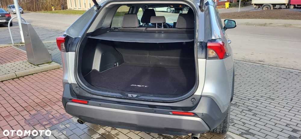 Toyota RAV4 - 6