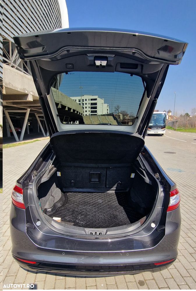 Ford Mondeo 2.0 TDCI PowerShift Titanium - 12