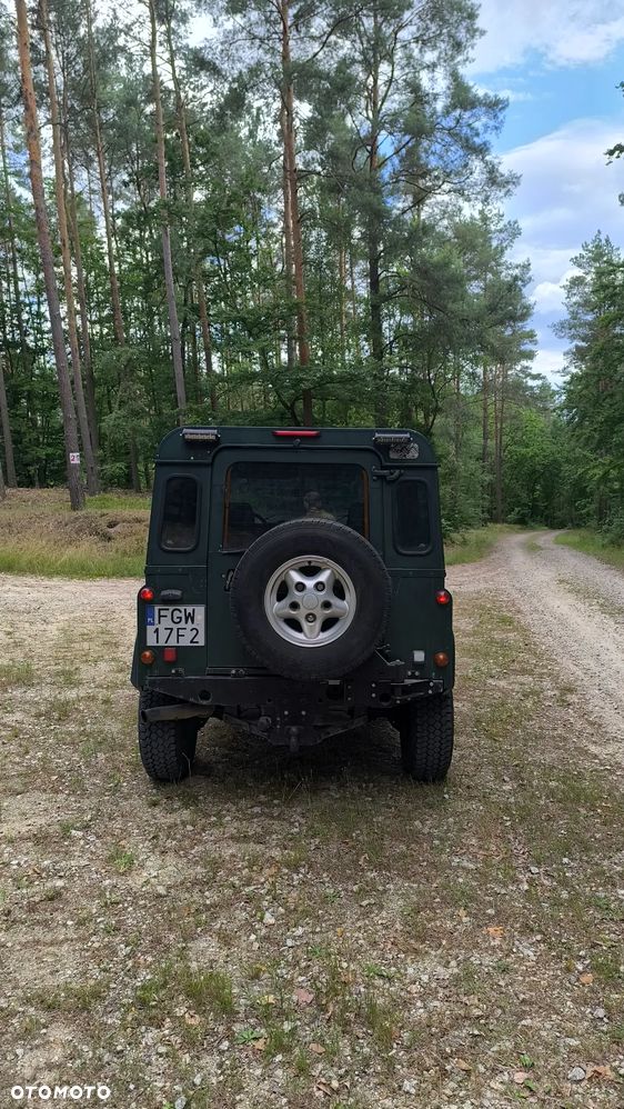 Land Rover Defender 90 Style - 2