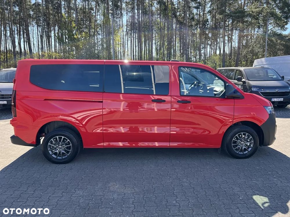 Volkswagen Caravelle - 8