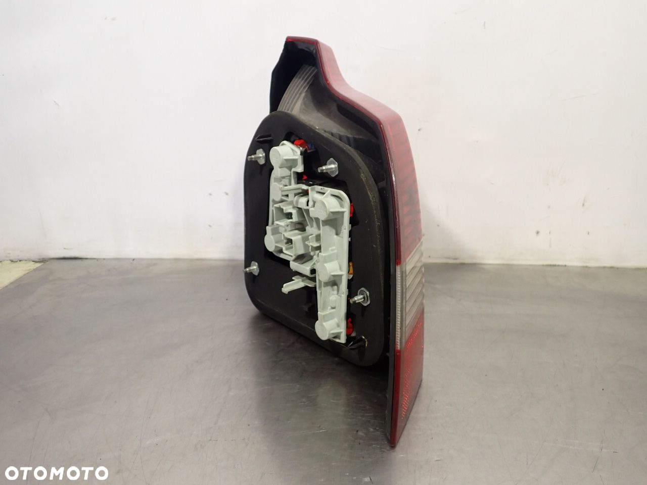 LAMPA LEWA TYLNA VOLVO S40 II - 8