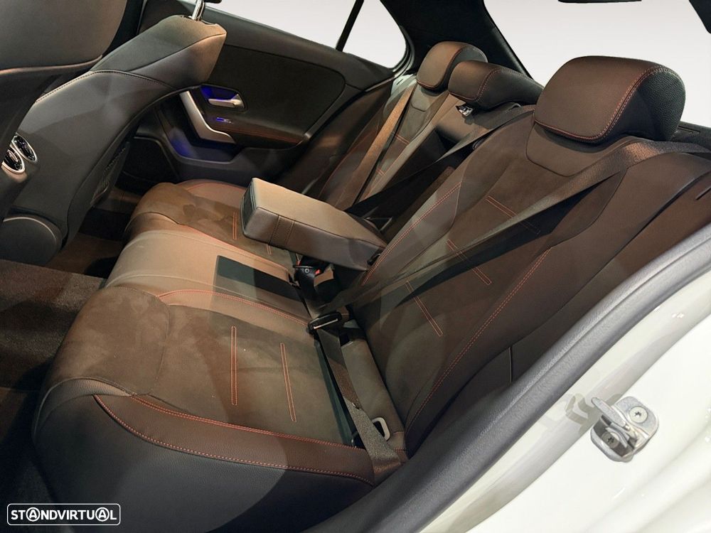 Mercedes-Benz A 250 - 13