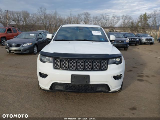 Jeep Grand Cherokee - 2