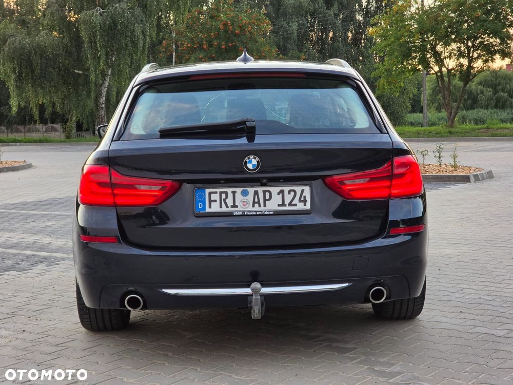 BMW Seria 5 520d xDrive Luxury Line - 4