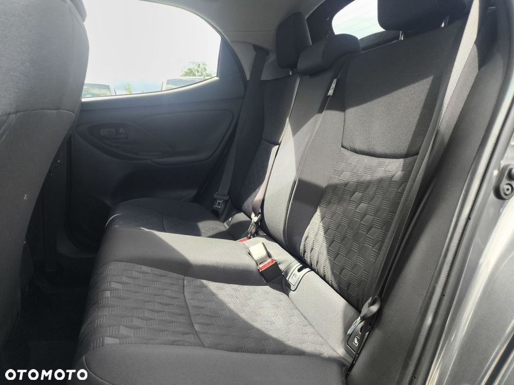 Toyota Yaris Hybrid 1.5 Style - 23