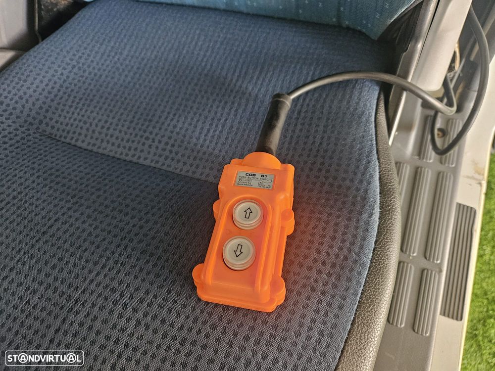 Mitsubishi CANTER TRIBASCULANTE CAIXA AUTOMÁTICA - 19