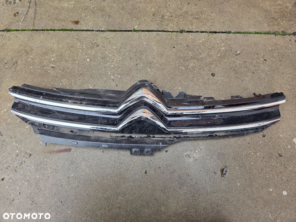Grill Atrapa kratka zderzaka przedniego Citroen C4 Cactus LIFT - 1