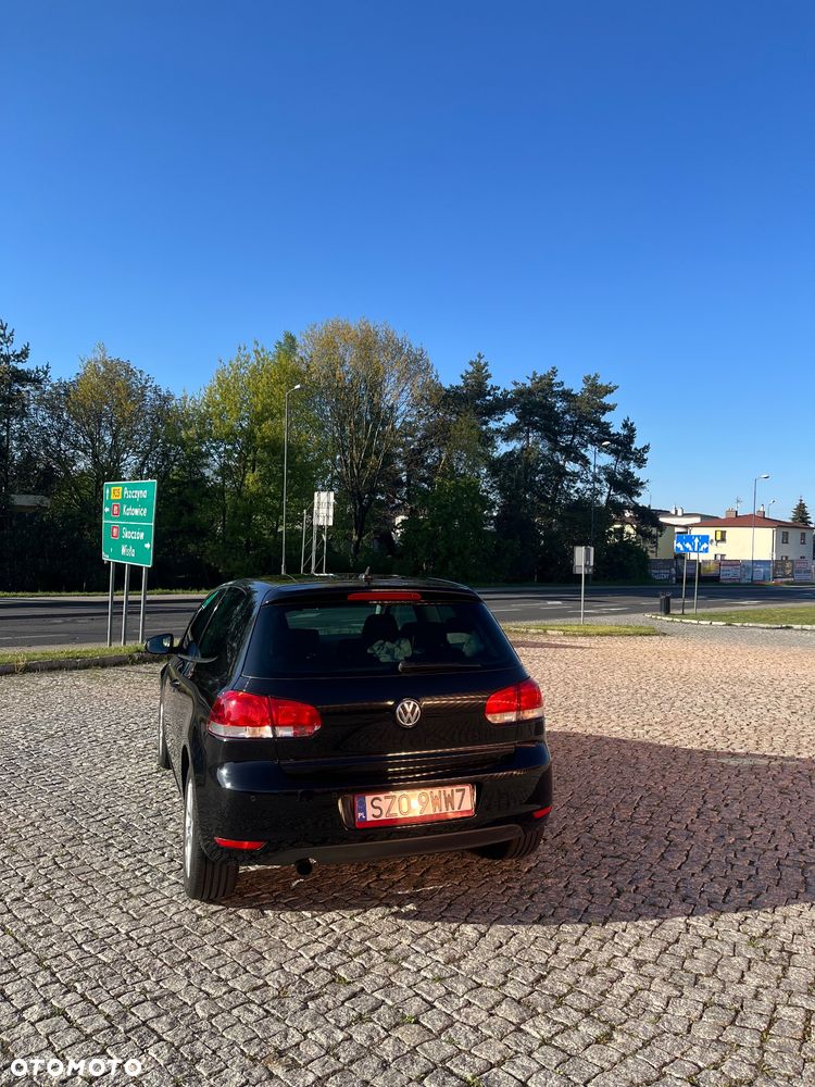 Volkswagen Golf VI 1.6 TDI Comfortline - 6