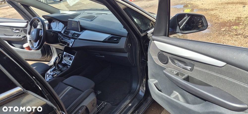BMW Seria 2 218i - 8
