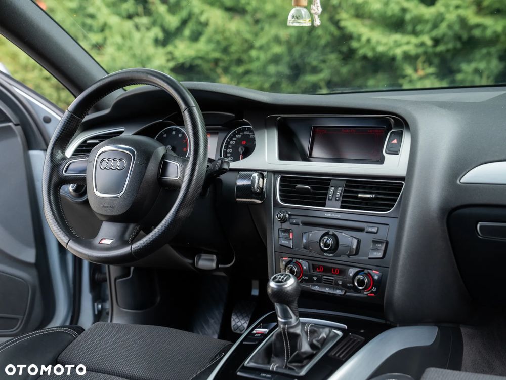 Audi A4 Avant 1.8 TFSI S line Sportpaket (plus) - 32