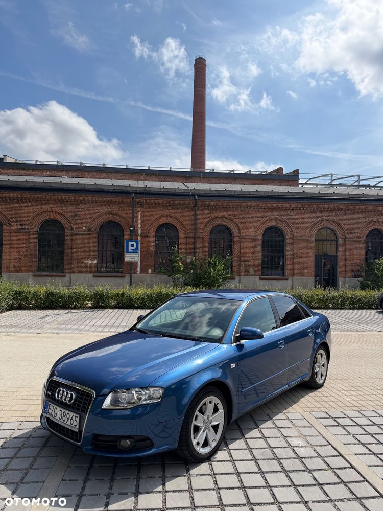 Audi A4 Avant - 1