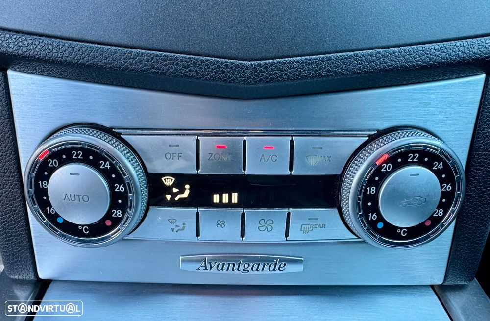 Mercedes-Benz C 220 Station CDI DPF Auto BlueEFFICIENCY Avantgarde - 11