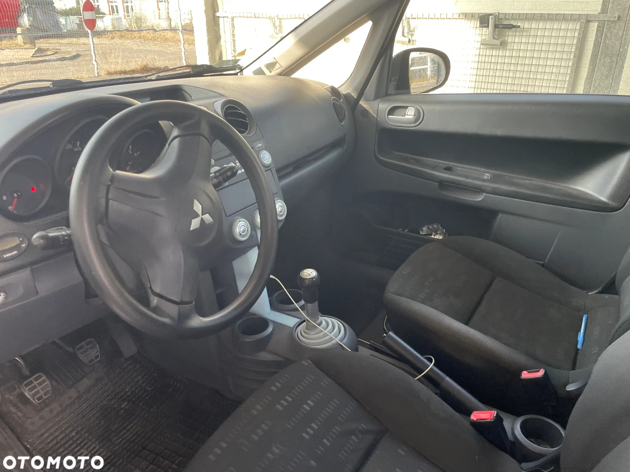 Mitsubishi Colt 1.3 Inform - 5