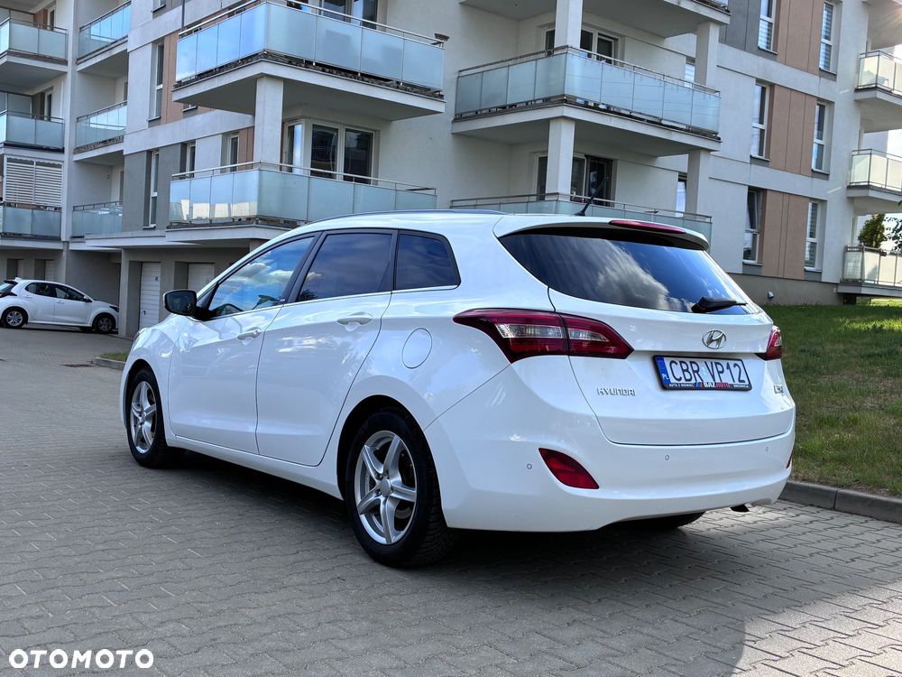 Hyundai i30 1.6 CRDi BlueDrive Go - 3