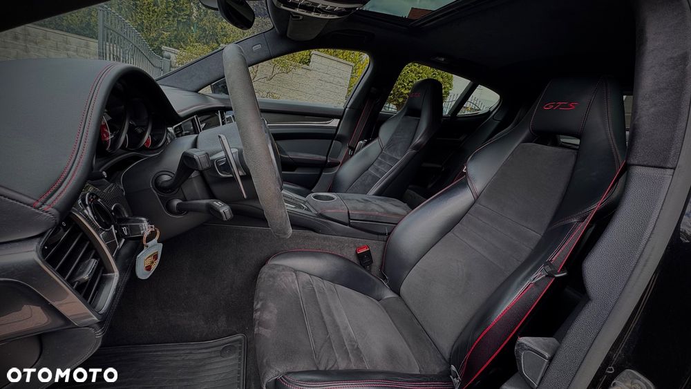 Porsche Panamera - 12
