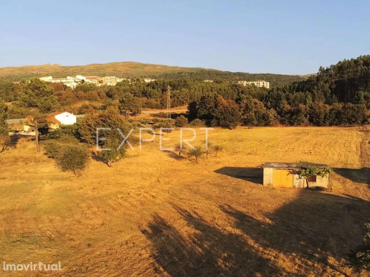 Terreno situado em Quintela no Concelho de Seia na Serra da Estrela - Grande imagem: 3/11