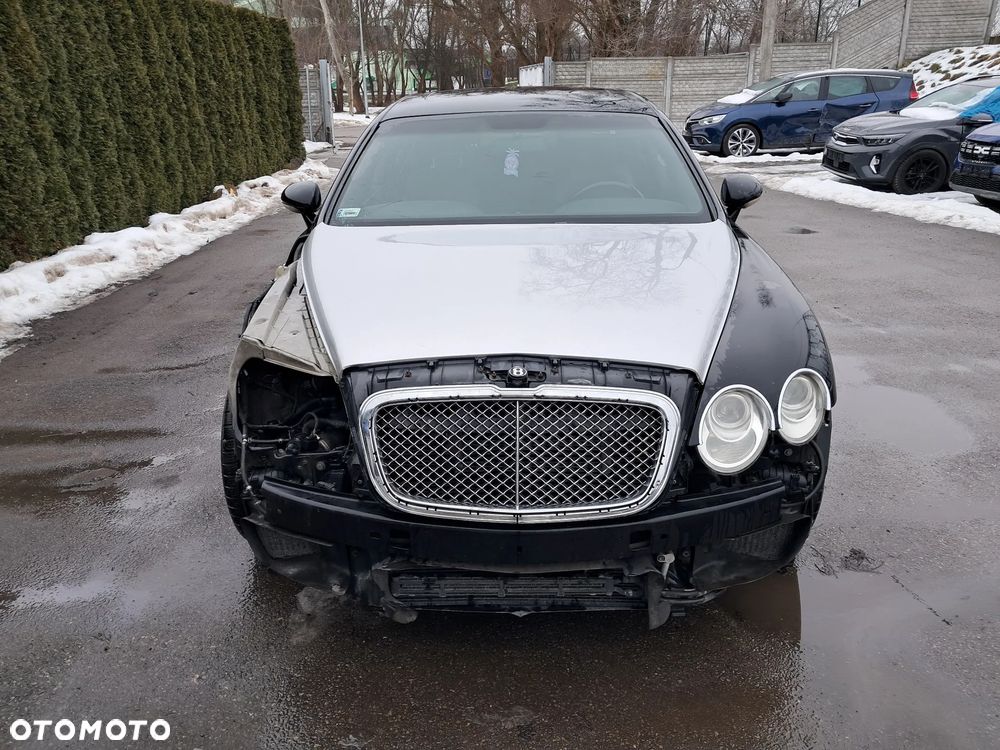 Bentley Continental GT - 7