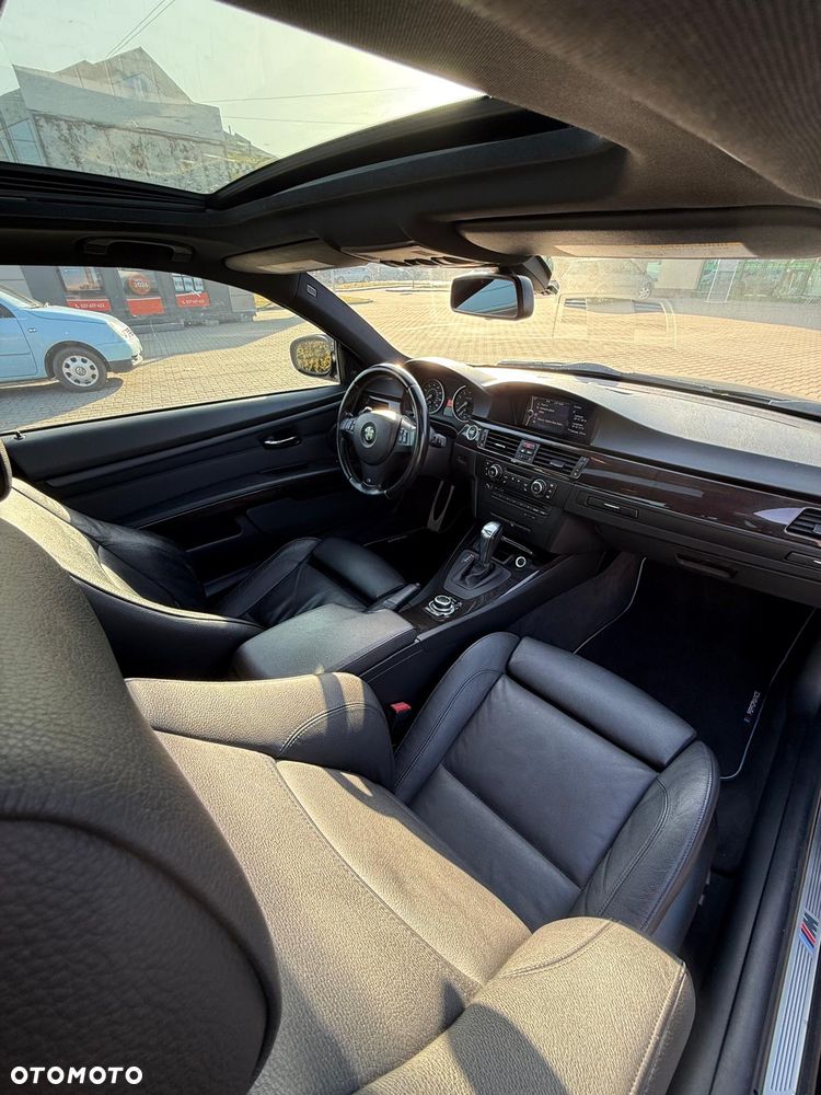 BMW Seria 3 335i xDrive M Sport Edition - 11