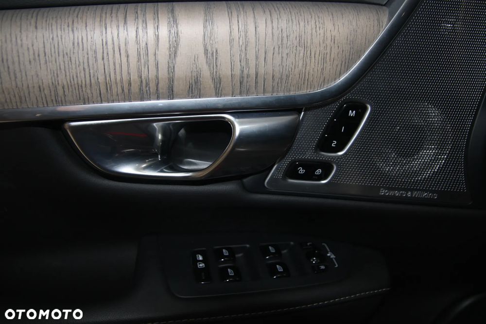 Volvo S90 T8 AWD Plug-In Hybrid Inscription - 17