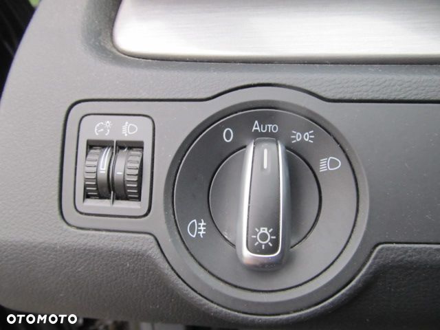 Volkswagen Passat 1.4 TSI BlueMotion Technology Comfortline - 15