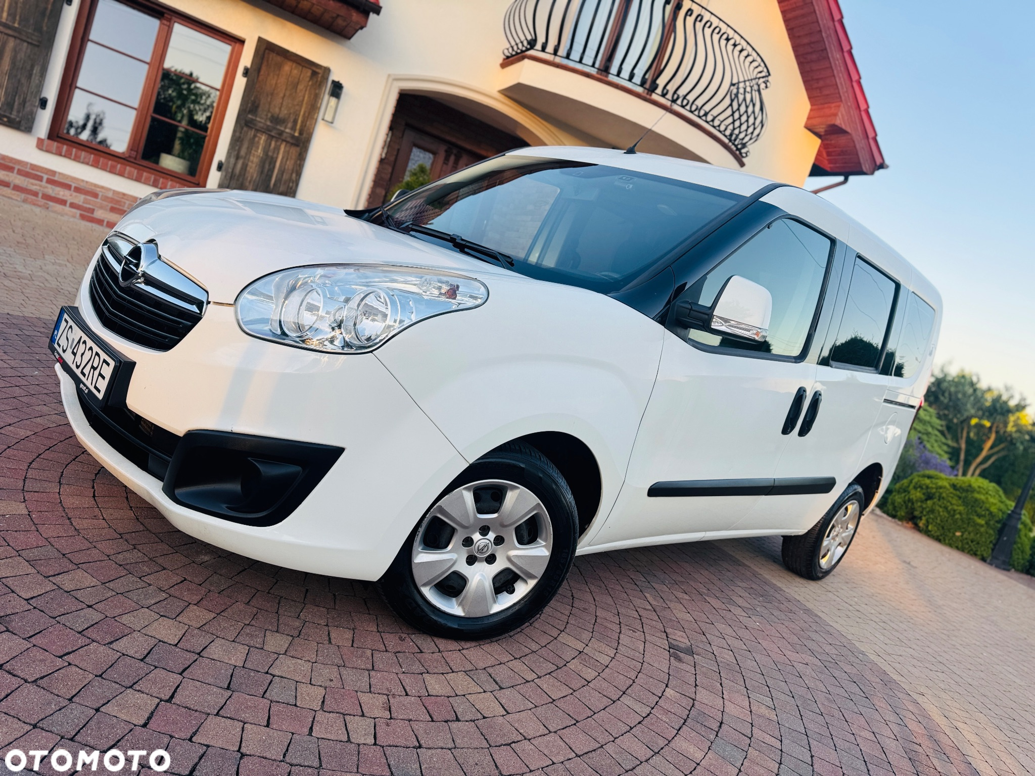 Opel Combo Tour 1.6 CDTI Enjoy - 24