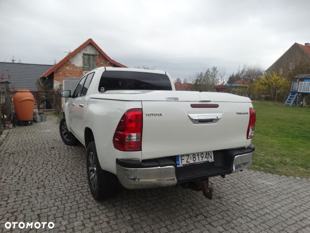 Toyota Hilux 2.4 D-4D Double Cab Active 4x4 - 5
