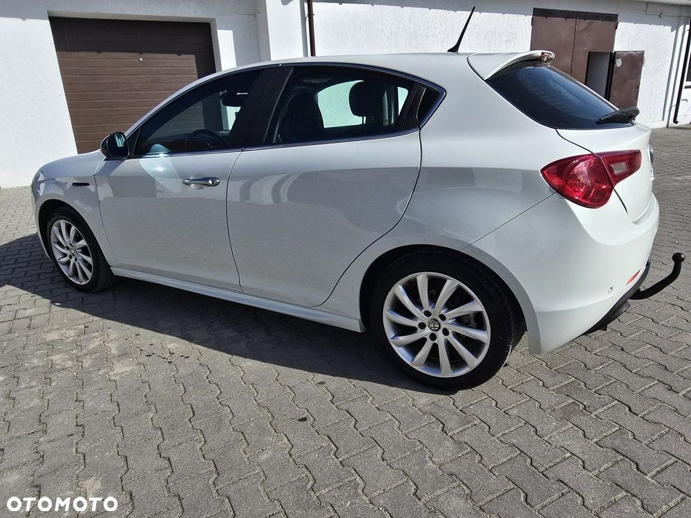 Alfa Romeo Giulietta - 12