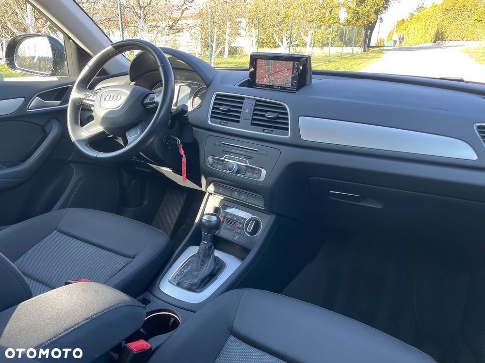 Audi Q3 2.0 TDI S tronic design - 24