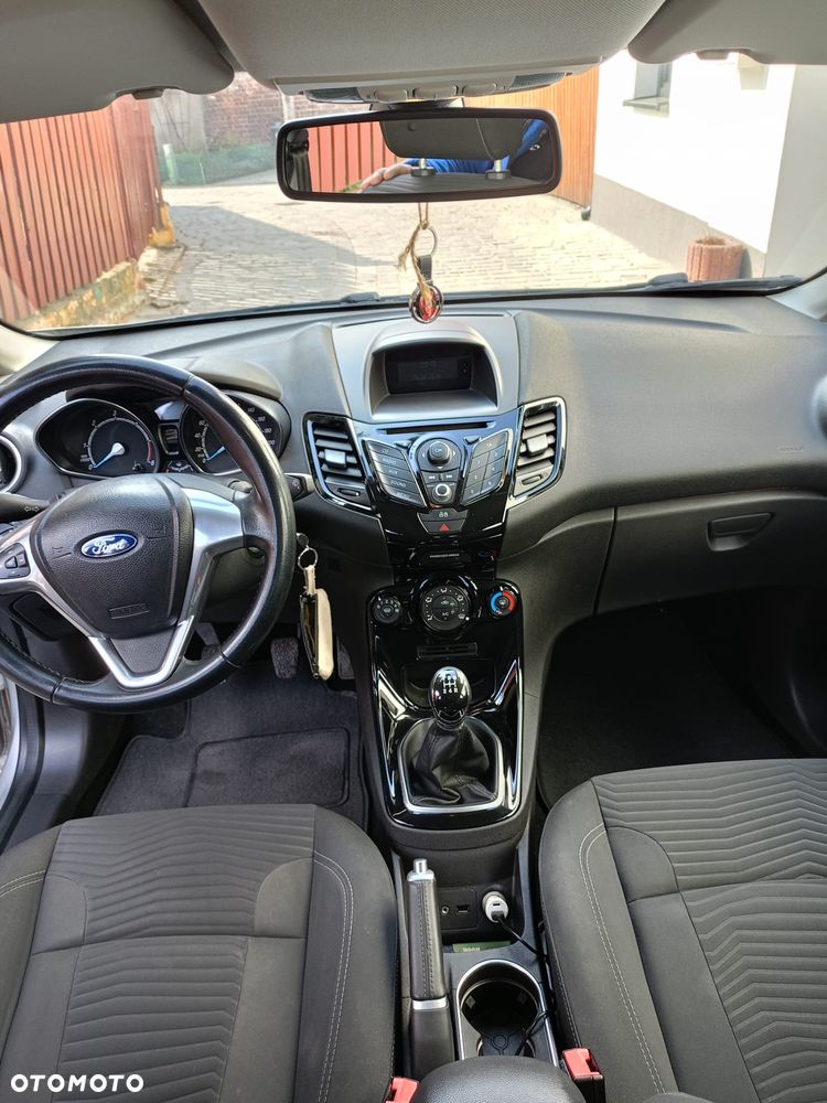 Ford Fiesta 1.5 TDCi SYNC Edition - 9