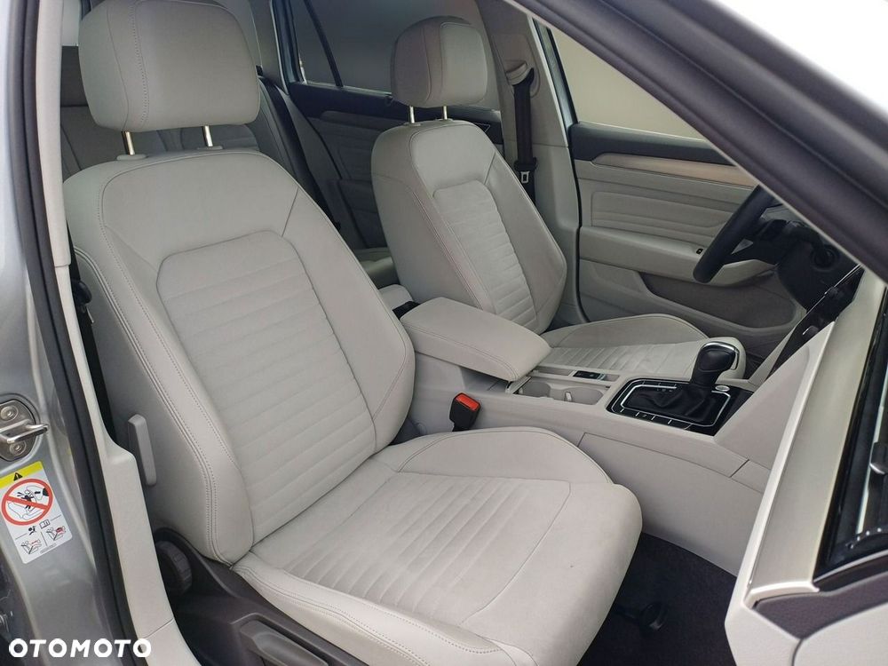 Volkswagen Passat - 14